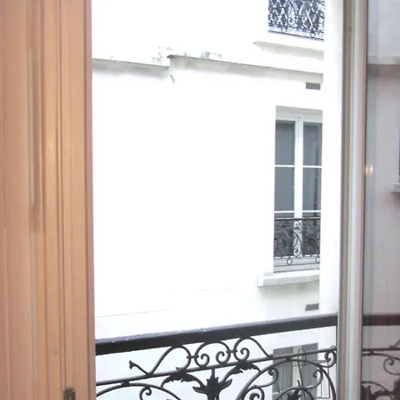 Beautiful Center Of Apartment *